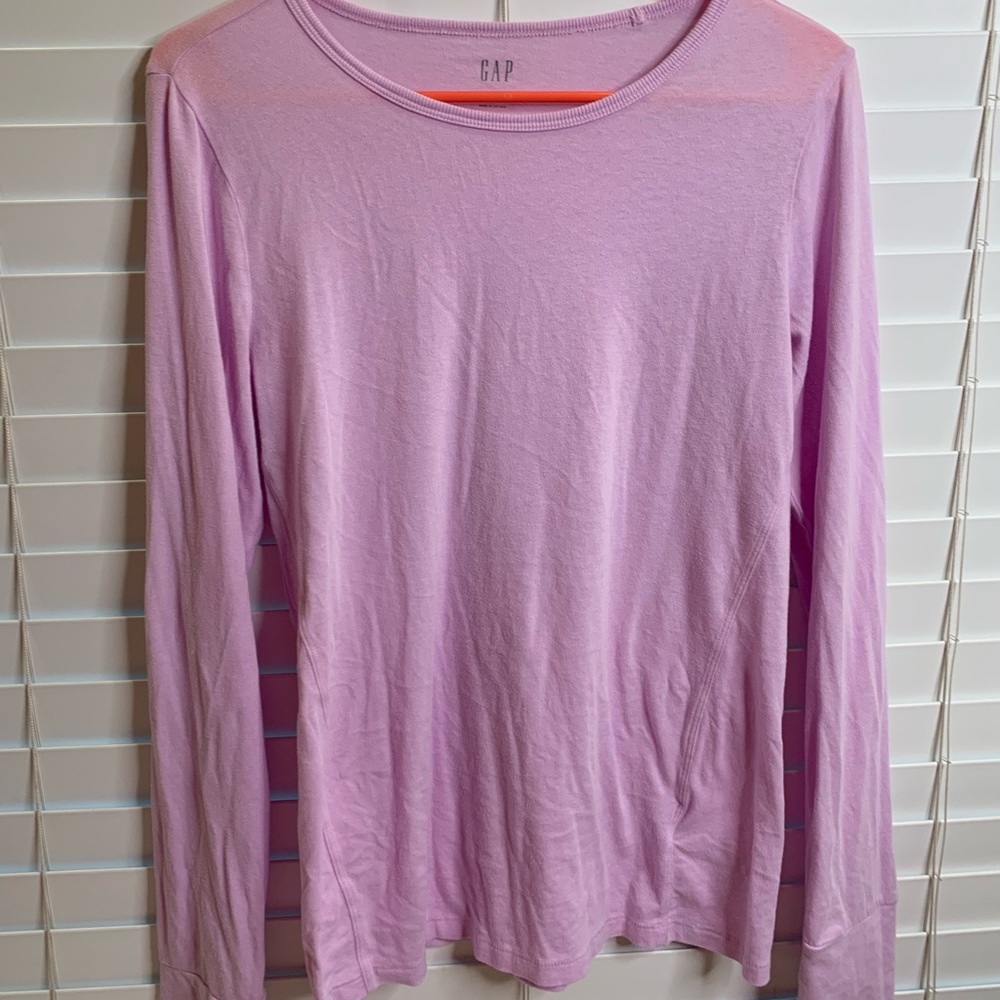 GAP TEE